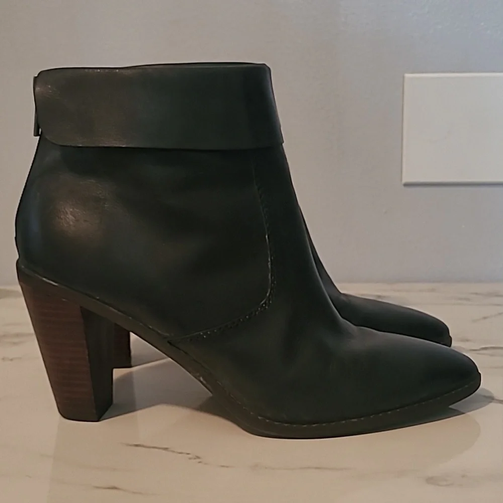 Lucky Brand Nycott Black Leather Heeled Back Zip Ankle Boots Booties 10 Casual